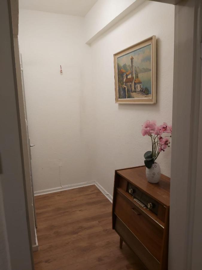 1 Zimmerwohnung Mit Kueche, Balkon Und Badezimmer In Duesseldorf Apartmen Exterior foto