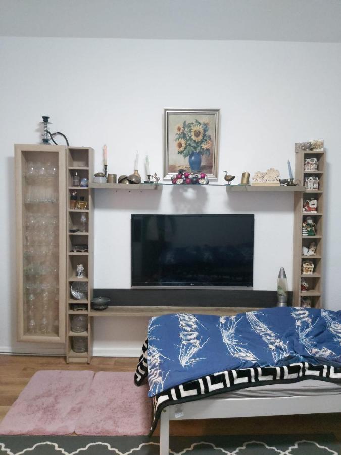 1 Zimmerwohnung Mit Kueche, Balkon Und Badezimmer In Duesseldorf Apartmen Exterior foto