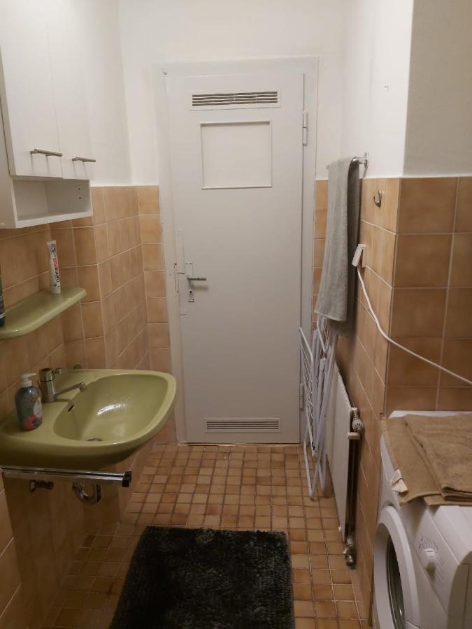 1 Zimmerwohnung Mit Kueche, Balkon Und Badezimmer In Duesseldorf Apartmen Exterior foto